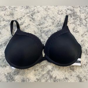Tommy Hilfiger Convertible Lace Trim Black Push Up Bra - 34B